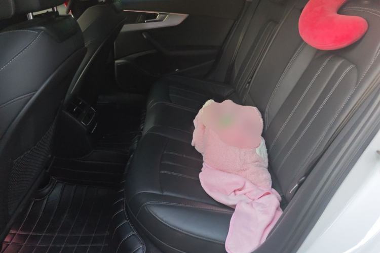 Used Audi A4L 2020 40 TFSI Fashion Dynamic Model Left Rear Seat