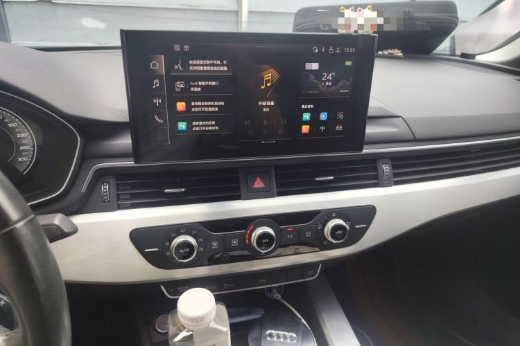 Used Audi A4L 2020 40 TFSI Fashion Dynamic Model Audio And AC Panel