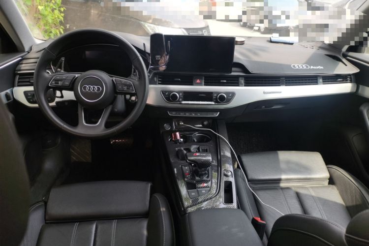 Used Audi A4L 2020 40 TFSI Luxury Dynamic Model Center Console