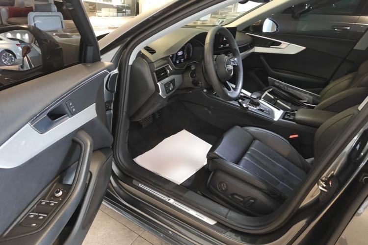 Used Audi A4L 2020 40 TFSI Luxury Dynamic Model Driver Seat