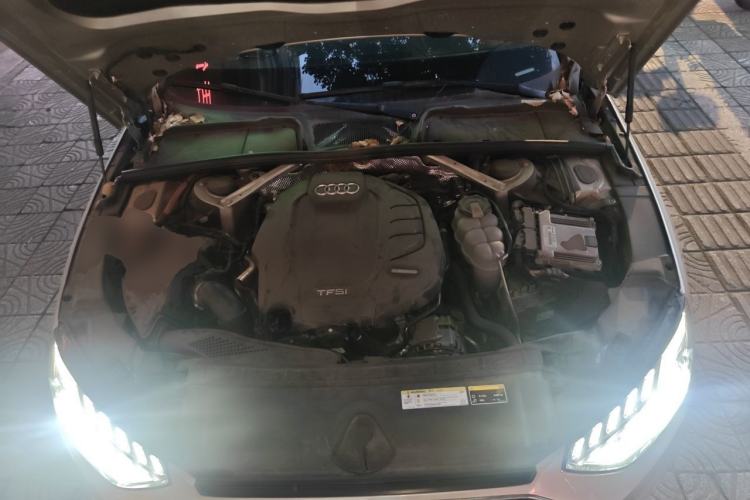 Used Audi A4L 2020 40 TFSI Fashion Dynamic Model Engine Bay