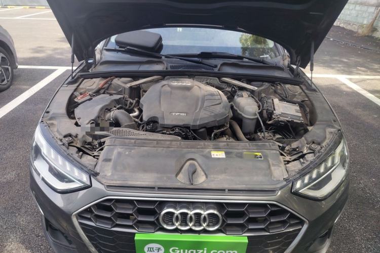 Used Audi A4L 2020 40 TFSI Fashion Dynamic Model Engine Bay