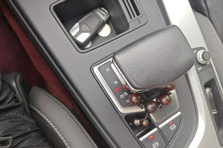 Used Audi A4L 2020 40 TFSI Fashion Dynamic Model Gear Lever
