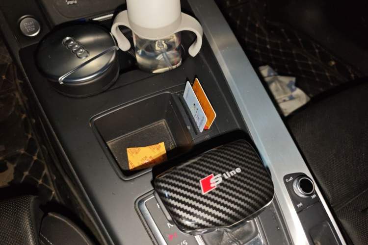 Used Audi A4L 2020 40 TFSI Fashion Dynamic Model Gear Lever
