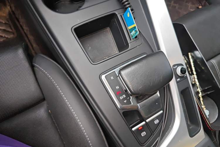 Used Audi A4L 2020 40 TFSI Fashion Dynamic Model Gear Lever