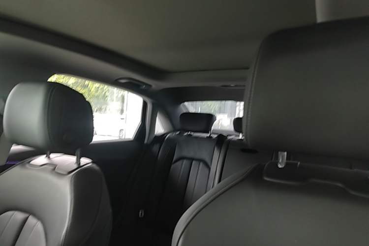 Used Audi A4L 2020 40 TFSI quattro Luxury Dynamic Model Headliner