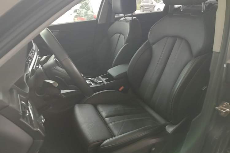 Used Audi A4L 2020 40 TFSI quattro Luxury Dynamic Model Left Front Seat