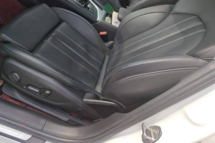 Used Audi A4L 2020 40 TFSI Fashion Dynamic Model Left Front Seat