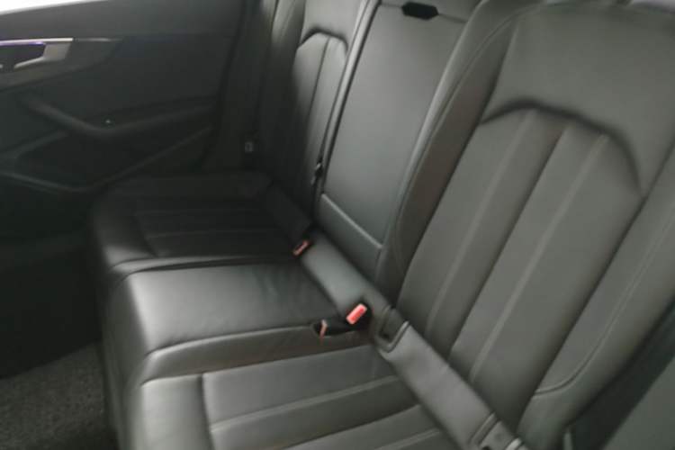 Used Audi A4L 2020 40 TFSI quattro Luxury Dynamic Model Left Rear Seat