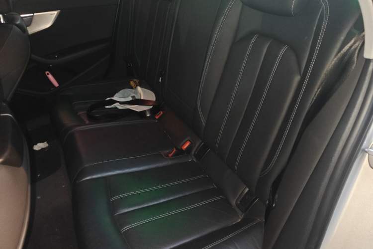 Used Audi A4L 2020 40 TFSI Fashion Dynamic Model Left Rear Seat