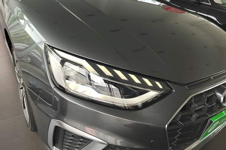 Used Audi A4L 2020 40 TFSI quattro Luxury Dynamic Model Right Front Headlight