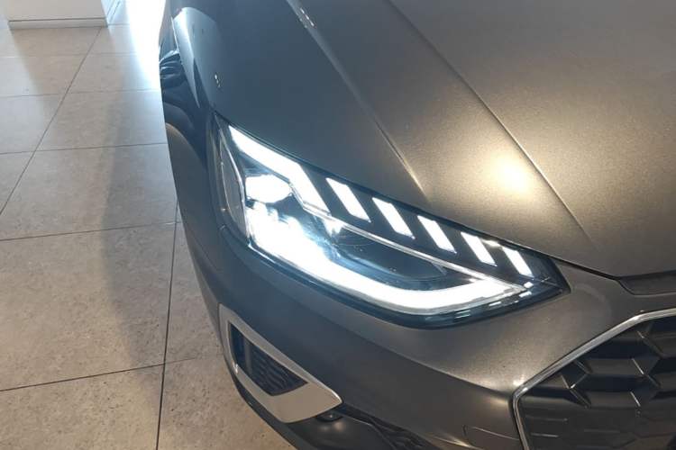 Used Audi A4L 2020 40 TFSI Luxury Dynamic Model Right Front Headlight