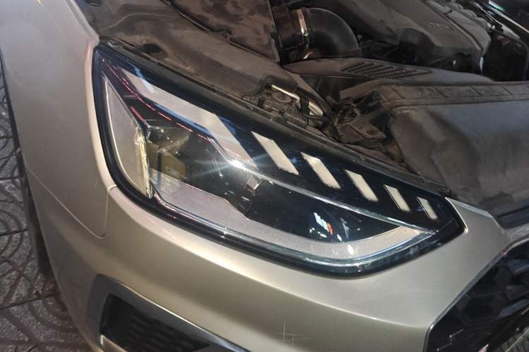 Used Audi A4L 2020 40 TFSI Fashion Dynamic Model Right Front Headlight