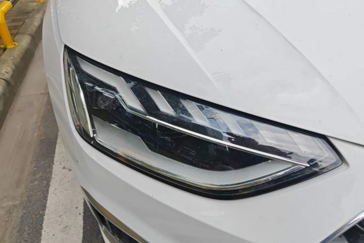 Used Audi A4L 2020 40 TFSI Fashion Dynamic Model Right Front Headlight
