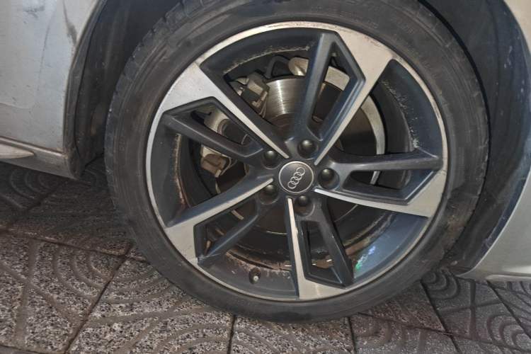 Used Audi A4L 2020 40 TFSI Fashion Dynamic Model Right Front Wheel Hub