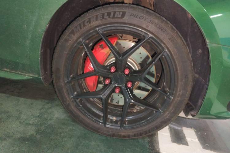 Used Audi A4L 2020 40 TFSI Luxury Dynamic Model Right Front Wheel Hub