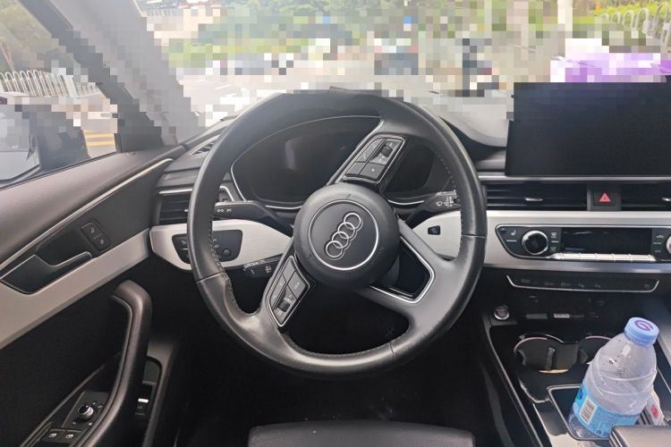 Used Audi A4L 2020 40 TFSI Luxury Dynamic Model Steering Wheel