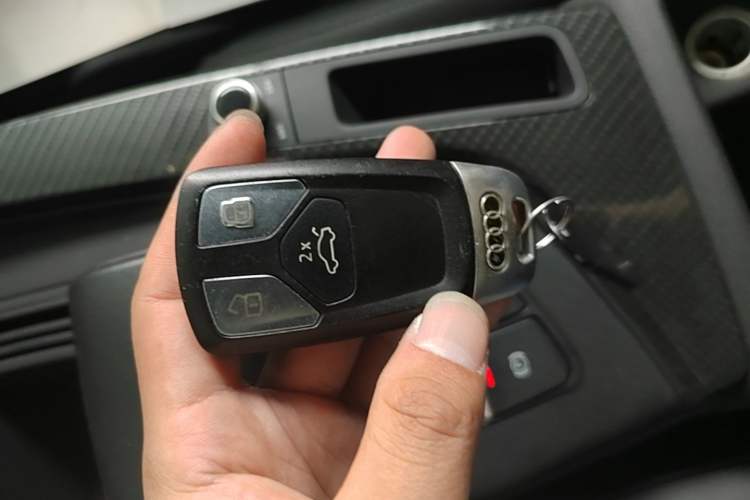 Used Audi A4L 2020 40 TFSI quattro Luxury Dynamic Model Vehicle Key