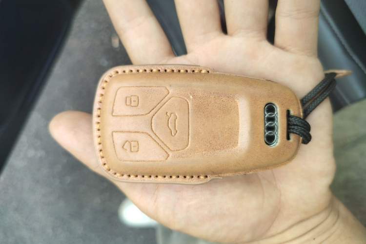 Used Audi A4L 2020 40 TFSI Fashion Dynamic Model Vehicle Key