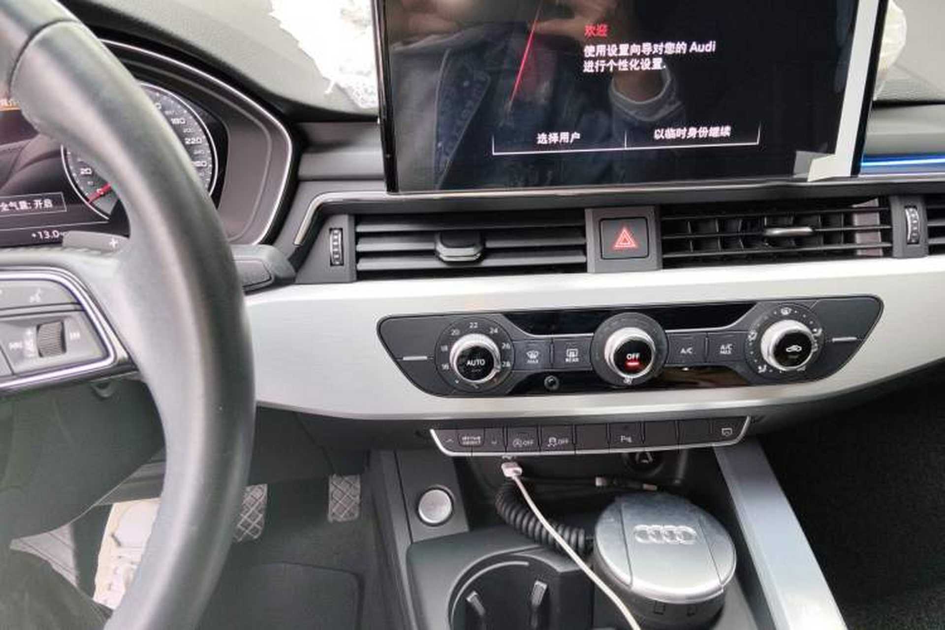 Used Audi A4L 2020 40 TFSI Fashion Dynamic Model Audio And AC Panel