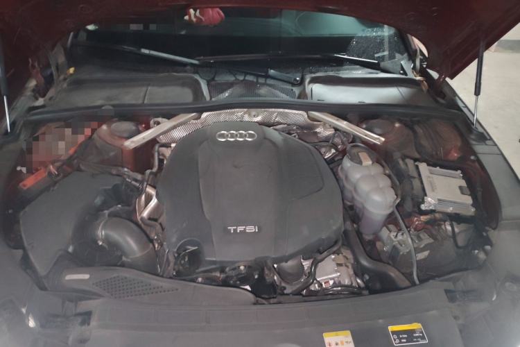 Used Audi A4L 2020 40 TFSI Fashion Dynamic Model Engine Bay