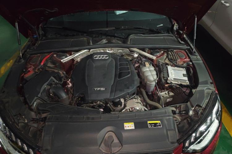 Used Audi A4L 2020 40 TFSI Fashion Dynamic Model Engine Bay