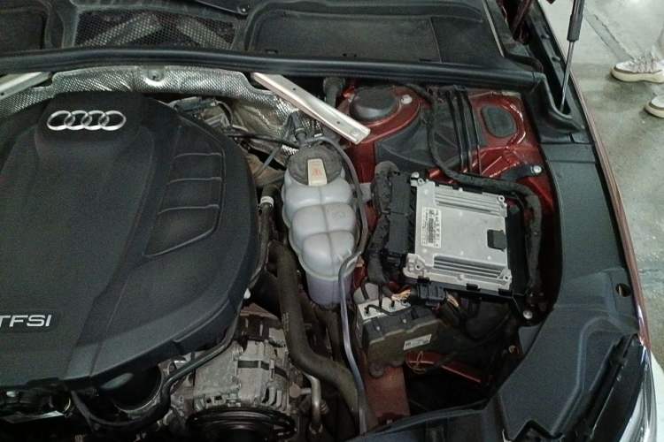 Used Audi A4L 2020 40 TFSI Fashion Dynamic Model Engine Bay Left
