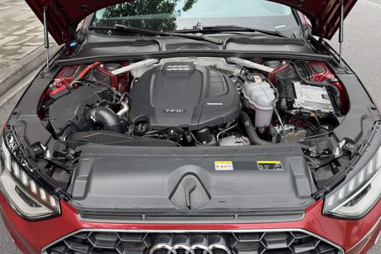 Used Audi A4L 2020 40 TFSI Fashion Dynamic Model Engine Bay