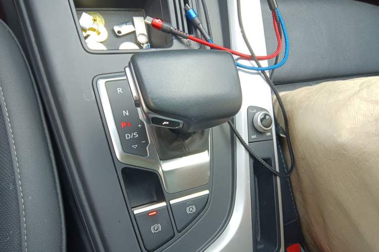 Used Audi A4L 2020 40 TFSI Fashion Dynamic Model Gear Lever
