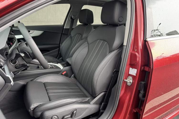 Used Audi A4L 2020 40 TFSI Fashion Dynamic Model Left Front Seat