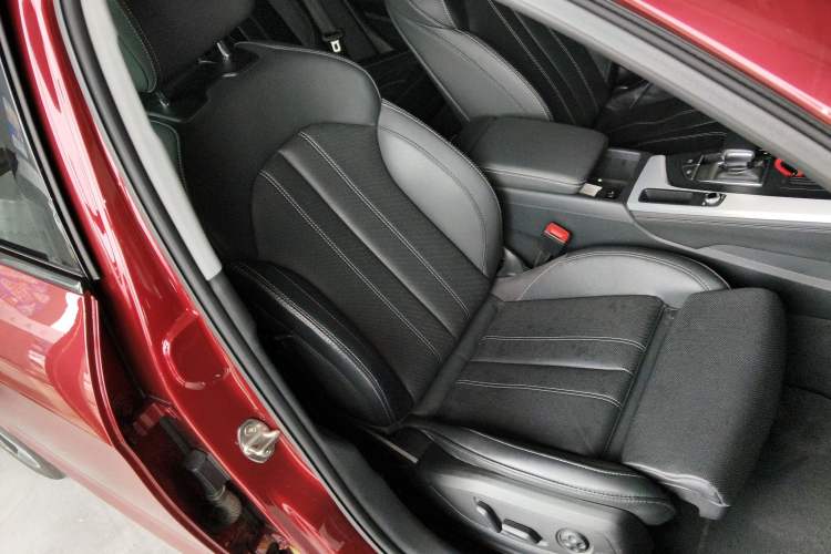 Used Audi A4L 2020 40 TFSI Fashion Dynamic Model Right Front Seat