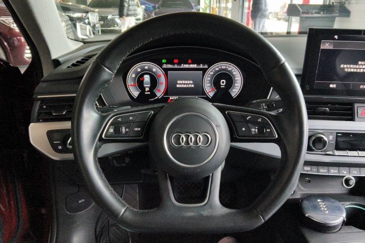 Used Audi A4L 2020 40 TFSI Fashion Dynamic Model Steering Wheel