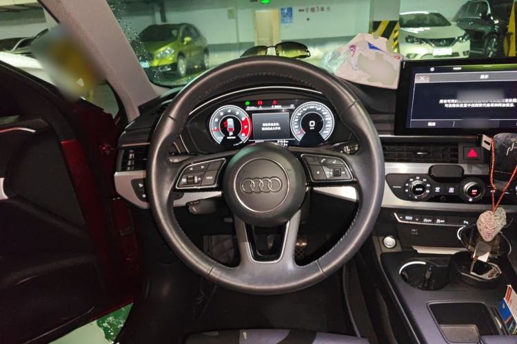 Used Audi A4L 2020 40 TFSI Fashion Dynamic Model Steering Wheel
