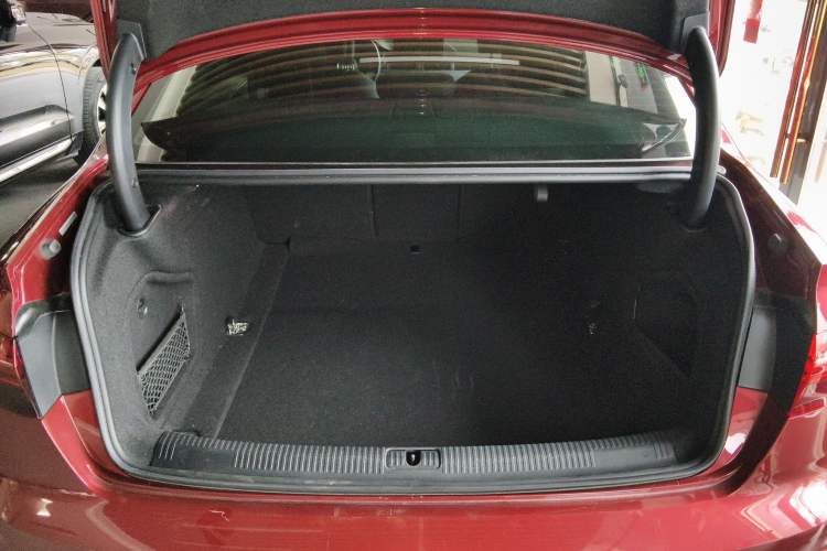 Used Audi A4L 2020 40 TFSI Fashion Dynamic Model Trunk