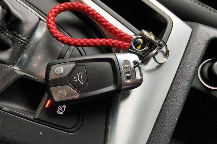 Used Audi A4L 2020 40 TFSI Fashion Dynamic Model Vehicle Key