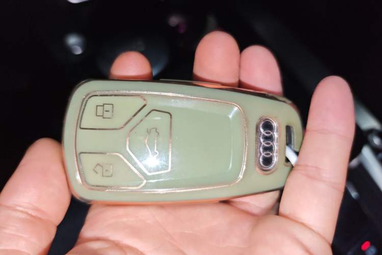 Used Audi A4L 2020 40 TFSI Fashion Dynamic Model Vehicle Key