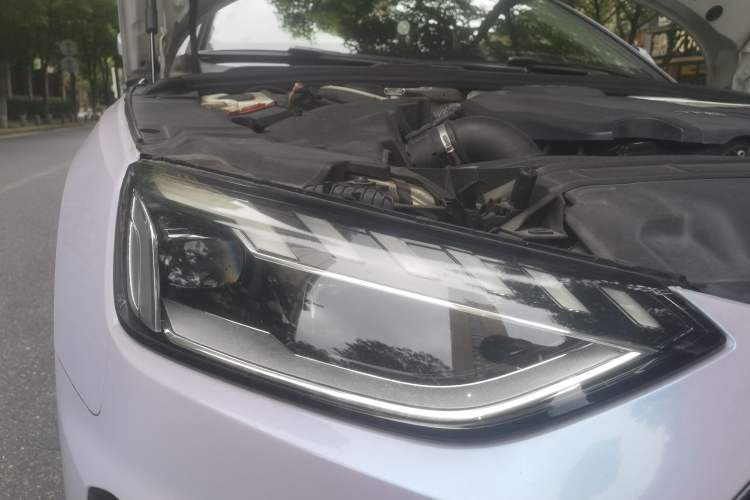 Used Audi A4L 2020 40 TFSI Luxury Dynamic Model Right Front Headlight