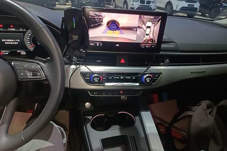 Used Audi A4L 2020 40 TFSI quattro Luxury Dynamic Model Audio And AC Panel