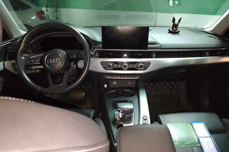 Used Audi A4L 2020 35 TFSI Fashion Dynamic Model Center Console