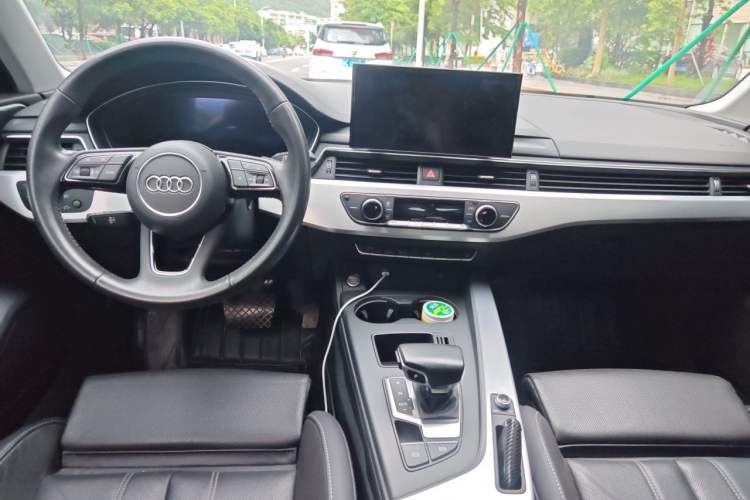 Used Audi A4L 2020 40 TFSI Fashion Dynamic Model Center Console