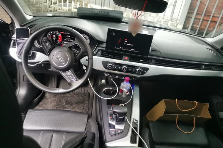 Used Audi A4L 2020 40 TFSI Fashion Dynamic Model Center Console