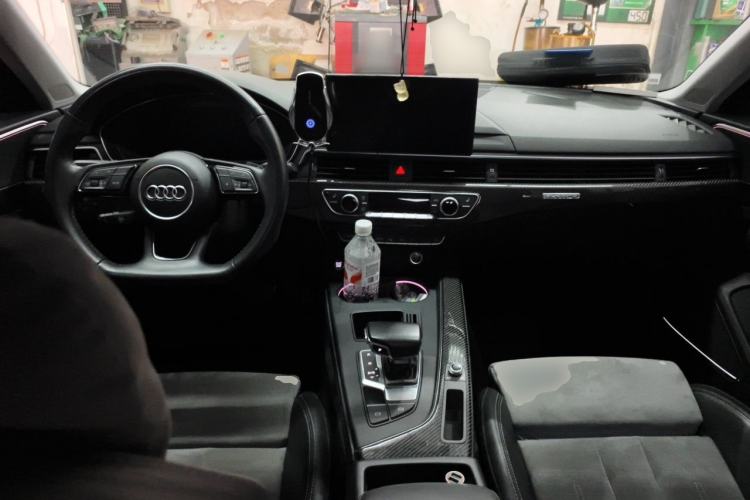 Used Audi A4L 2020 45 TFSI quattro Prestige Dynamic Edition Center Console