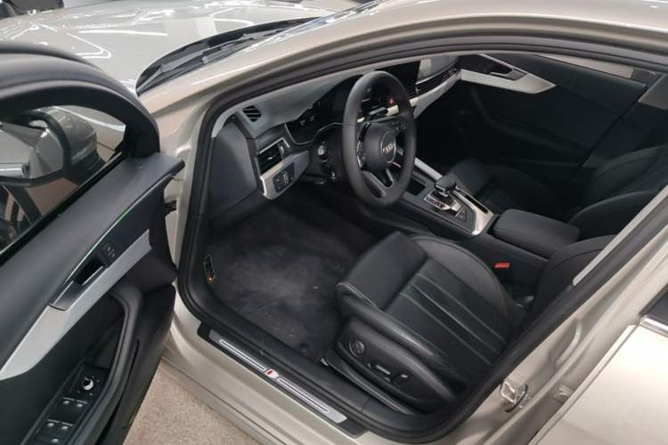 Used Audi A4L 2020 40 TFSI Fashion Dynamic Model Driver Seat
