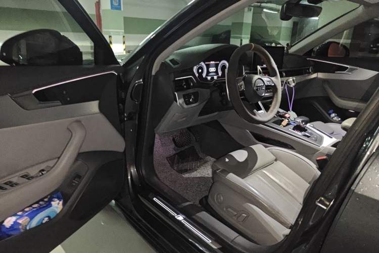 Used Audi A4L 2020 40 TFSI Luxury Dynamic Model Driver Seat