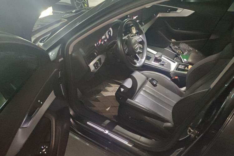 Used Audi A4L 2020 40 TFSI Fashion Dynamic Model Driver Seat