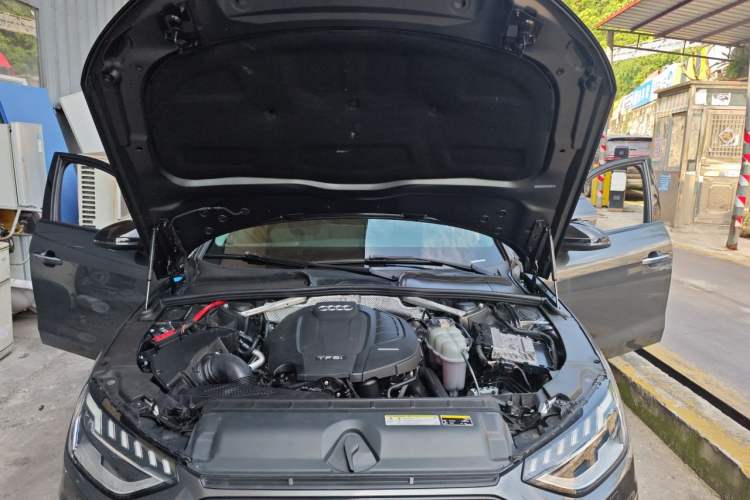 Used Audi A4L 2020 45 TFSI quattro Prestige Dynamic Edition Engine Bay