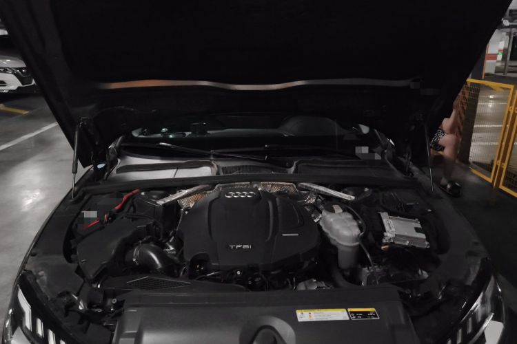 Used Audi A4L 2020 40 TFSI Fashion Dynamic Model Engine Bay