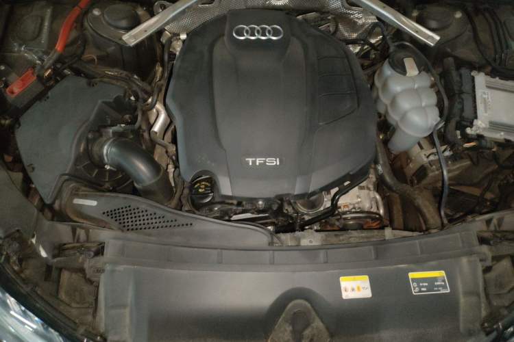 Used Audi A4L 2020 40 TFSI Fashion Dynamic Model Engine Bay
