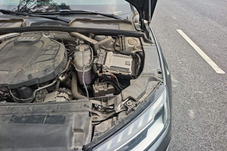 Used Audi A4L 2020 40 TFSI Fashion Dynamic Model Engine Bay Left