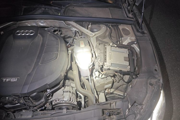Used Audi A4L 2020 40 TFSI Fashion Dynamic Model Engine Bay Left